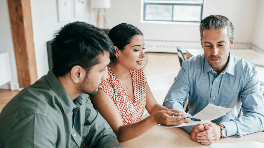couple getting tax help